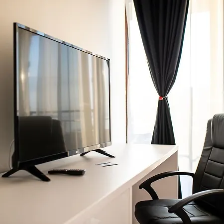 Apartment Bliss *